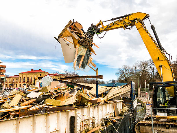 Best Trash Removal Near Me  in Loch Lomond, VA